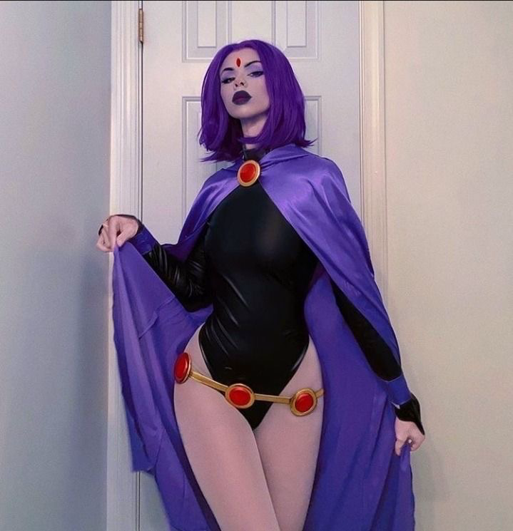 Raven Cosplay