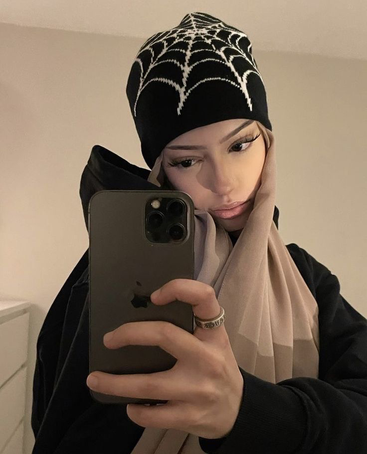 Spider web beanie